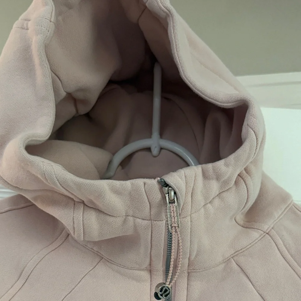 Women’s Lululemon Scuba Blush Light Pink Women's Zip Hoodie size 8 - Picture 2 of 7